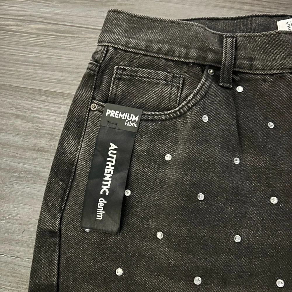 Simple Society Women Jeans Black Denim Rhinestone Polka Dot‎ High Rise Size 32